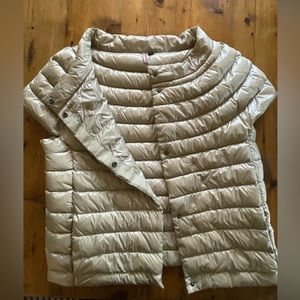 Cotes of London St Barts taupe vest size large